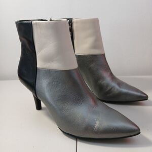 ANNE KLEIN AK Yarisol Women's Black Gray Cream Colorblock Leather Booties 6.5M